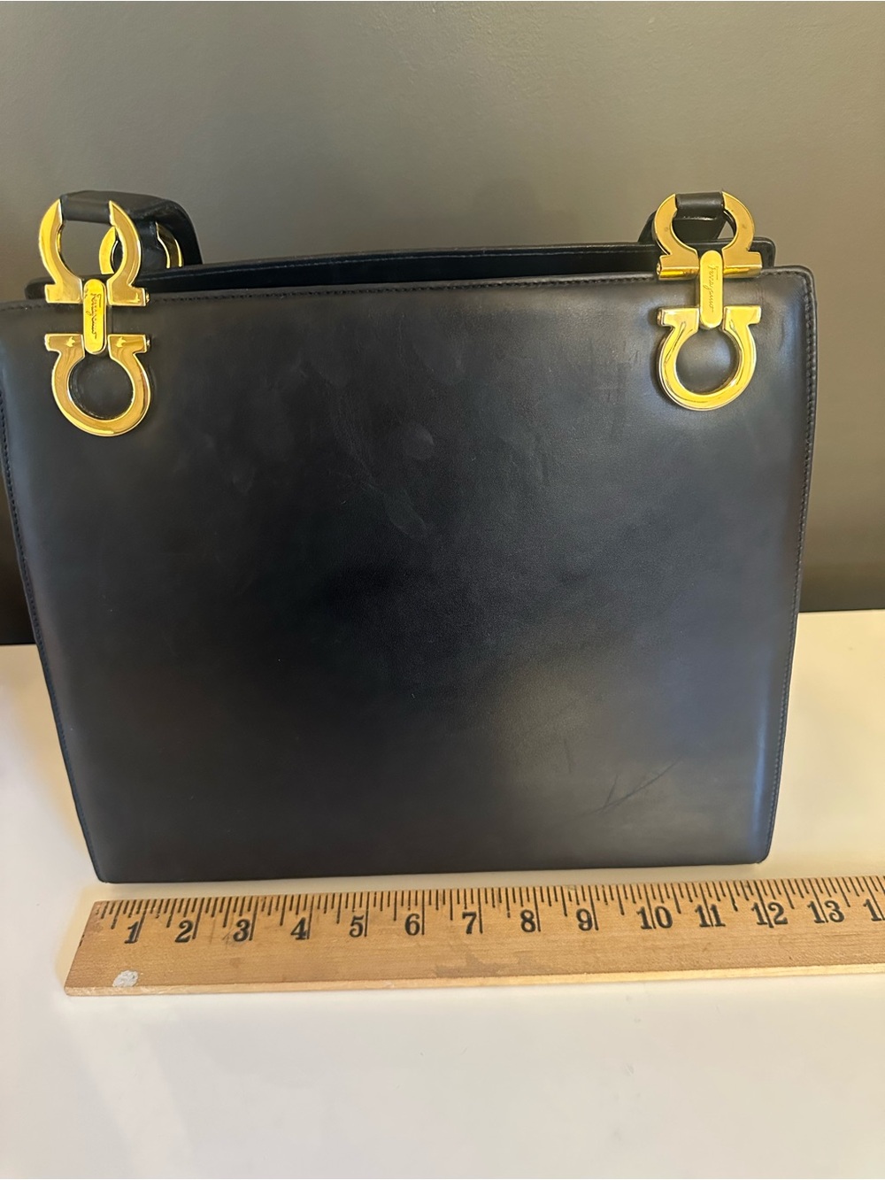 Ferragamo Gancini Black Leather Tote Purse Gold Large 2 Handle Structured Y2K - Picture 11 of 15